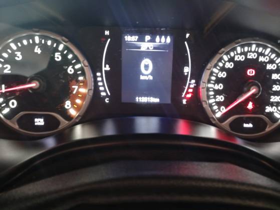 JEEP RENEGADE 1.8 16V FLEX LONGITUDE 4P AUTOMÁTICO